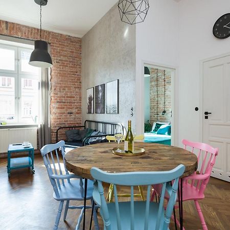 Discover Krakow Apartments - 3 Rakowicka St - Amazing Loft Near Main Station - Netflix Buitenkant foto