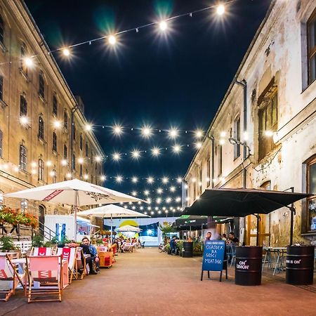Discover Krakow Apartments - 3 Rakowicka St - Amazing Loft Near Main Station - Netflix Buitenkant foto