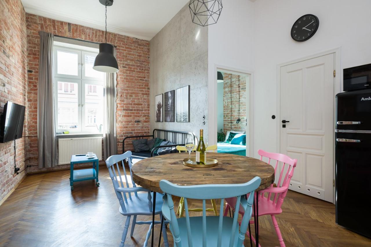 Discover Krakow Apartments - 3 Rakowicka St - Amazing Loft Near Main Station - Netflix Buitenkant foto